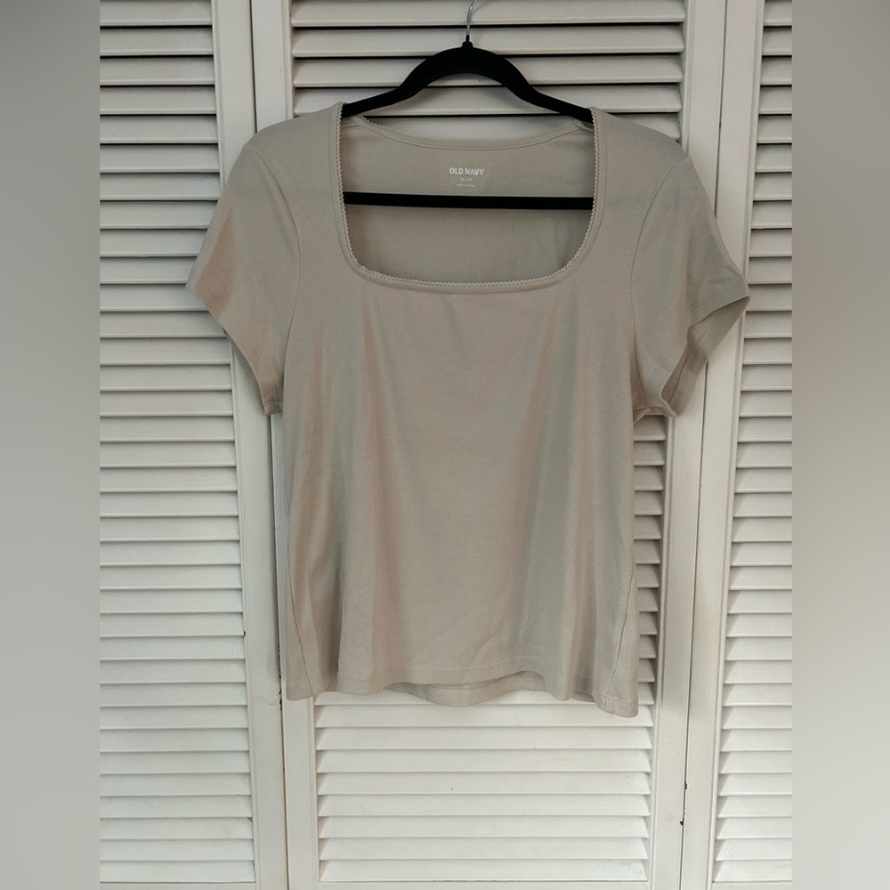 Old Navy Women's Beige Short Sleeve Tee